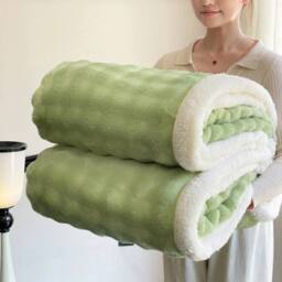 VOGREX Warm Soft Throw Reversible Sherpa Fleece Blanket 150×200cm in Green - Size: 150 cm × 200 cm - thumbnail 2