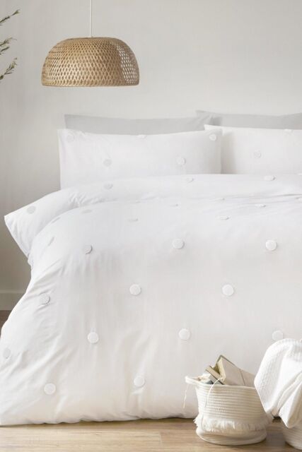 Appletree 'Dot Garden' 100% Cotton Embellished Duvet Cover Set in White - Size: King - image 1