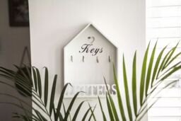 Marco Paul Hanging Key Letter Rack White Wood Storage Hooks Wall Mounted Modern Home Decor - thumbnail 4