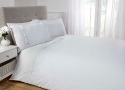 Rapport Home 5th Avenue Polycotton Duvet Cover Set With Pillowcase in White - Size: Single - thumbnail 1