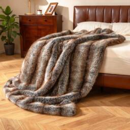 Gymax Soft Plush Throw Blanket 780GSM Fuzzy Faux Fur Decoration Blanket in Brown - thumbnail 5