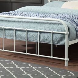 SlumberWorx Tewin Vintage Hospital Style Metal Bed Frame in White - Size: Small Double - thumbnail 3