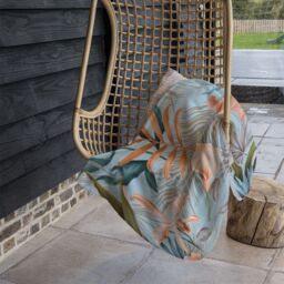 Benjamin Tate Design Pink Tropical Flowers Blanket in Natural - Size: 120 cm x 150 cm - thumbnail 4