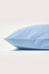 Homescapes Egyptian Cotton Housewife Pillowcase 200 TC, Standard Size in Blue - thumbnail 2