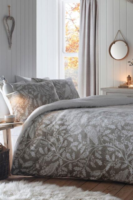 Dreams & Drapes 'Woodland Owls' Fleece Duvet Cover Set in Pale Green - Size: Super King - image 1