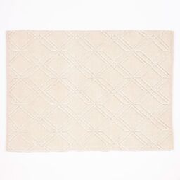 Esselle Blenheim 100% Pet Large Diamond Rug in Cream - Size: 160 cm x 230 cm - thumbnail 1