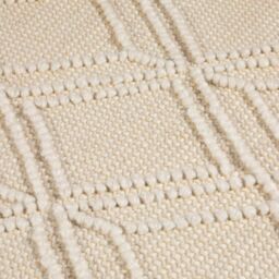 Esselle Blenheim 100% Pet Large Diamond Rug in Cream - Size: 160 cm x 230 cm - thumbnail 4