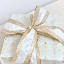 Melody Maison Large Gold & Ivory Iridescent Wired Ribbon Garland - 270cm in Pink - thumbnail 3
