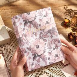 NESTLUNE Pearl Purple Photo Album Holds 300 Photos Photography Storage - Size: 100 cm x 15 cm