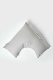 Homescapes Egyptian Cotton V Shaped Pillowcase 200 TC in Silver - thumbnail 1