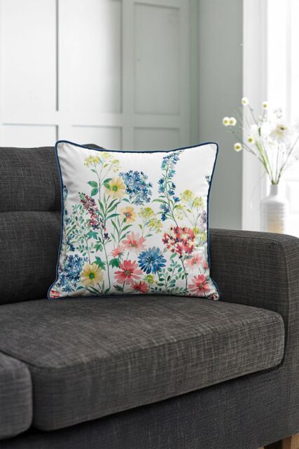 The Lyndon Company Northill Filled 50cm x 50cm Square Cushion - Deyongs 1846 - Size: 50 cm x 50 cm - image 1