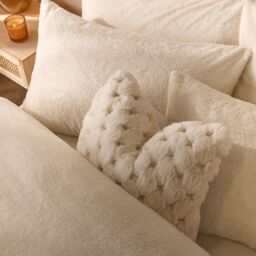 OHS 2 Pack Thermal Teddy Fleece Pillowcase Cover in Cream - Size: Standard Pillow Case - thumbnail 3