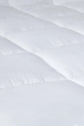 Panda London Panda Cloud 4.5 Tog Bamboo Duvet in White - Size: Double - thumbnail 3