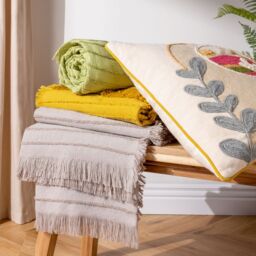 Furn Margo Embroidered 100% Cotton Tufted Cushion - Size: 50 cm x 50 cm - thumbnail 7