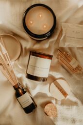 Imvelo Candle Co Signature Candle - Elderflower + Gooseberry in Amber - thumbnail 2