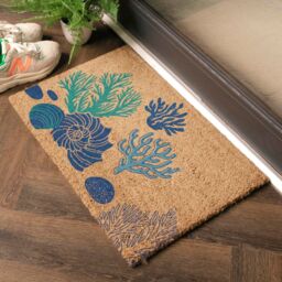 Artsy Mats Coral & Shells Doormat (60 x 40cm) in Brown - Size: 40 cm x 60 cm - thumbnail 2