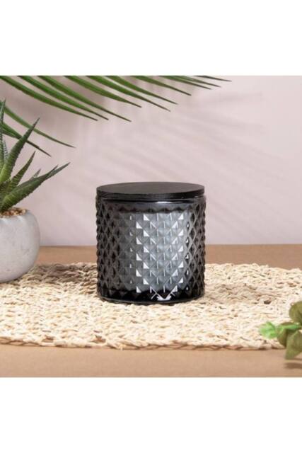 KDMD Oud & Bergamot Scented Soy Candle 200g in Black - image 1