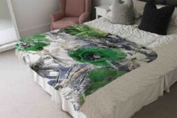 Benjamin Tate Design Green Flowers Blanket in Natural - Size: 120 cm x 150 cm - thumbnail 3