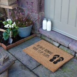 Artsy Mats Please Remove Your Flip Flops Coir Doormat (60 x 40cm) in Brown - Size: 40 cm x 60 cm - thumbnail 3