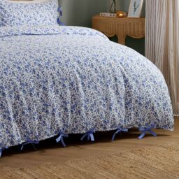 Wylder Hannah Floral 100% Cotton Duvet Cover Set in Blue - Size: Super King - thumbnail 3