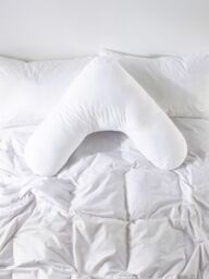 Snuggledown 1 Pack Retreat V Shape Firm Support Pregnancy Pillow in White