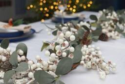 Marco Paul 180cm Artificial Christmas Garland with Berries in Green - thumbnail 4