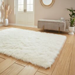 The Rug Shop UK Cream Modern Shaggy Plain Easy To Clean Area Rug - Size: 160 cm x 230 cm - thumbnail 2