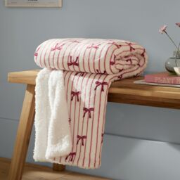 Furn Noortje Bows Sherpa Fleece Throw in Pink - Size: 130 cm x 180 cm - thumbnail 1