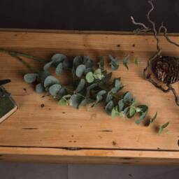 Lemon Pavilion Furniture and Decor Eucalyptus Spray Artificial Plant - L22 x W13 x H91 cm - Green - thumbnail 2