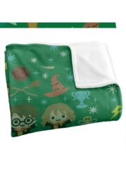 Warner Brothers Harry Potter & The Deathly Hallows Chibi Holiday Blanket 152x127 cm in White - thumbnail 3