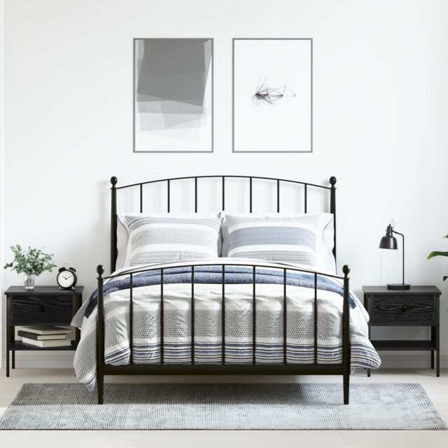Berkfield Home Bedside Tables 2 pcs Black Oak 40x42x45 cm Engineered Wood - Size: 40 x 42 x 45 cm - image 1