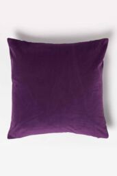 Homescapes Floral Midnight Garden Purple Filled Velvet Cushion 46 x 46 cm - thumbnail 3
