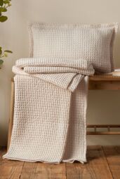 Pineapple Elephant 'Jaipur Chunky Waffle' Cotton Cushion in Natural - Size: 30 cm x 50 cm - thumbnail 3