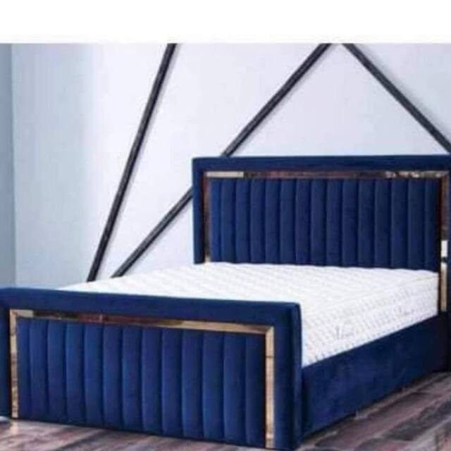 Stratus Interiors Sultan Gold Border Velvet Bed Frame - Slatted Base in Blue - Size: Single - image 1