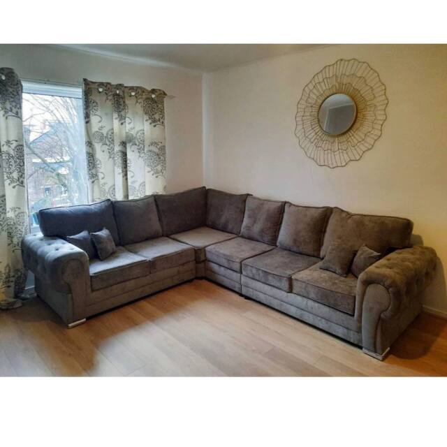 Furniture 786 Chingford Full Back 2c3 Corner Sofa in Grey - image 1