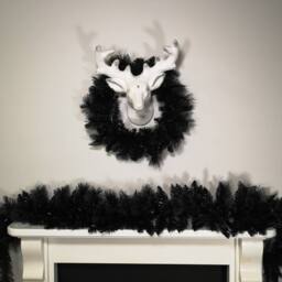 Samuel Alexander 50cm Plain Black Tipped Hanging Christmas & Halloween Artificial Wreath - thumbnail 6