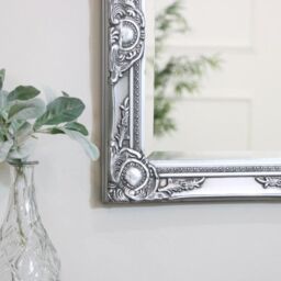 Melody Maison Ornate Silver Wall Mirror With Bevelled Glass 52cm X 42cm in Metallic Silver - Size: 52 cm X 42 cm - thumbnail 6