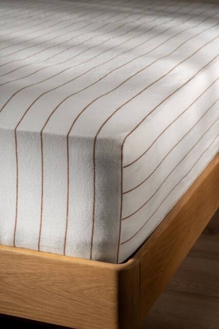 Soak&Sleep White/Burnt Orange Pinstripe Linen/Cotton 30cm Fitted Sheet in White - Size: Double - image 1