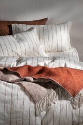 Soak&Sleep White/Burnt Orange Pinstripe Linen/Cotton 30cm Fitted Sheet in White - Size: Double - thumbnail 2