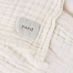 Yard Lark 100% Cotton Muslin Frayed Edge Throw in White - Size: 130 cm x 180 cm - thumbnail 4