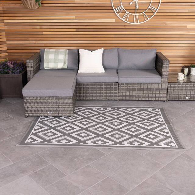Charles Bentley Lightweight Waterproof Indoor/Outdoor Rug in Stone - Size: 170 cm x 120 cm - image 1