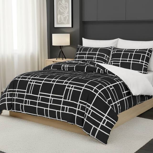 Pamposh Luxury Duvet Cover Set King Size Reversible Quilt Covers in Jet Black - Size: Single - image 1