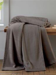 Catherine Lansfield 'Extra Large Raschel Velvet Touch' Blanket Throw in Charcoal - Size: 200 cm x 240 cm - thumbnail 1