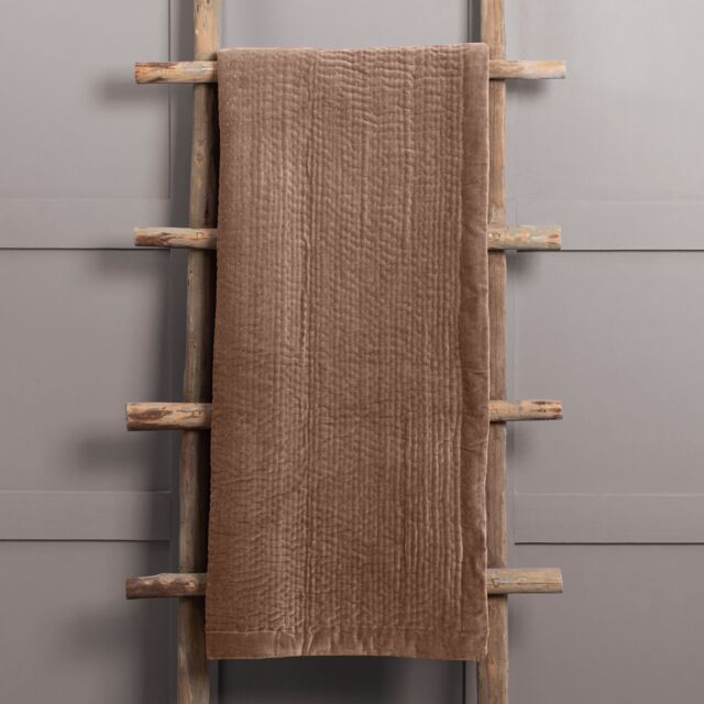 Voyage Maison Haze 100% Cotton Velvet Quilted Throw in Coral - Size: 140 cm x 200 cm - image 1