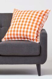 Homescapes Block Check Cotton Gingham Cushion Cover in Orange - Size: 60 cm x 60 cm - thumbnail 2