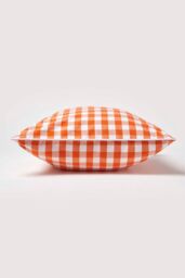 Homescapes Block Check Cotton Gingham Cushion Cover in Orange - Size: 60 cm x 60 cm - thumbnail 3