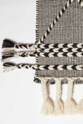 Homescapes Edessa Black & White Kilim Wool Rug - Size: 160 cm x 230 cm - thumbnail 3