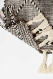 Homescapes Edessa Black & White Kilim Wool Rug - Size: 160 cm x 230 cm - thumbnail 5
