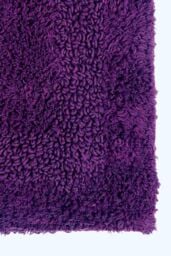 Homescapes Luxury Bath Mat Set Reversible 1600GSM 100% Cotton 2 Pc w. Pedestal Mat in Purple - thumbnail 4
