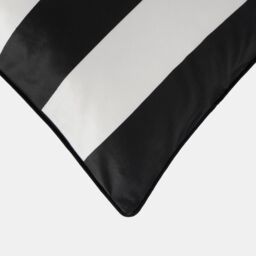OHS 4 Pack Stripe Matte Velvet Cushion Covers in White - Size: 45 cm x 45 cm - thumbnail 2